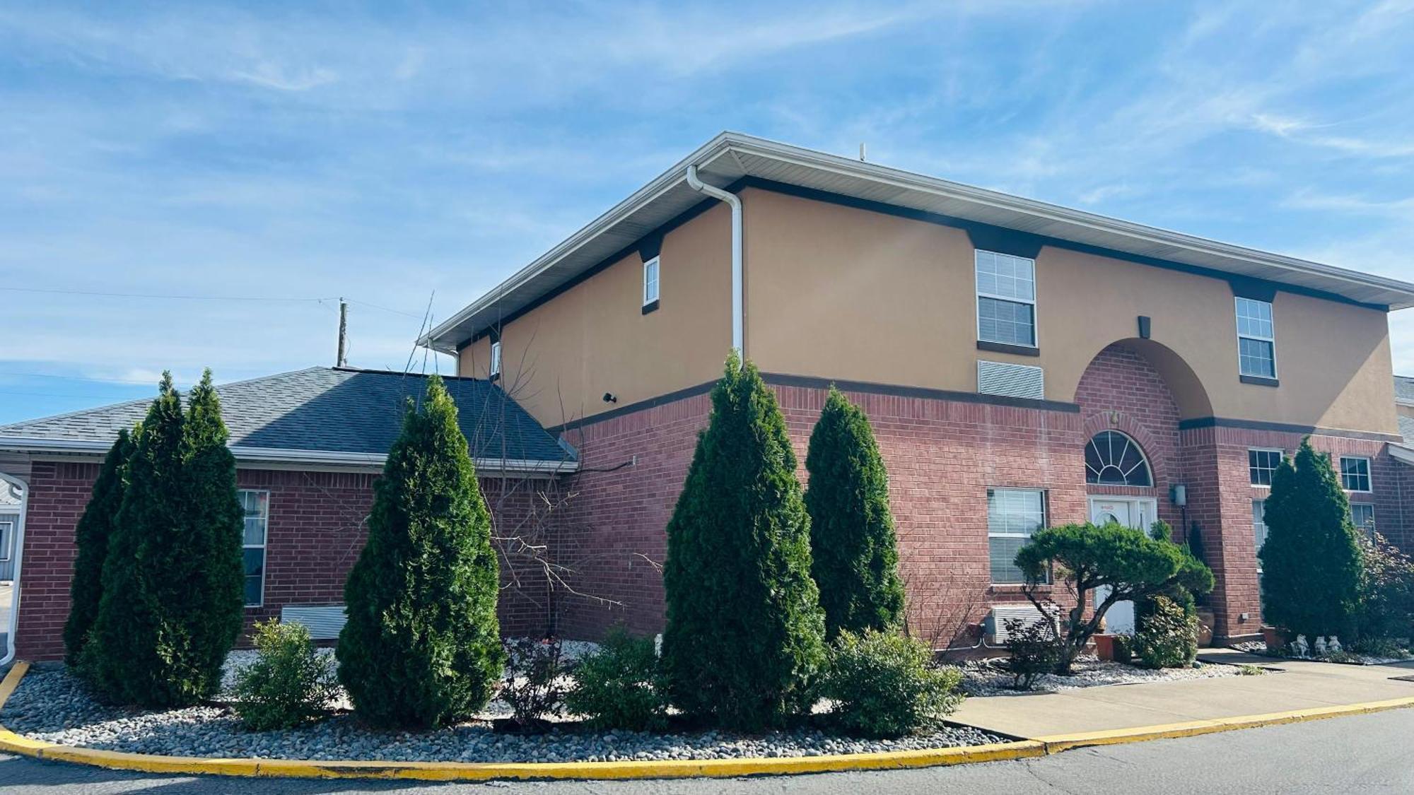 Budget Inn Beebe Exterior photo